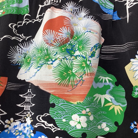 Vtg Avanti Silk Hawaiian Shirt Black Pagoda Med - Picture 7 of 11